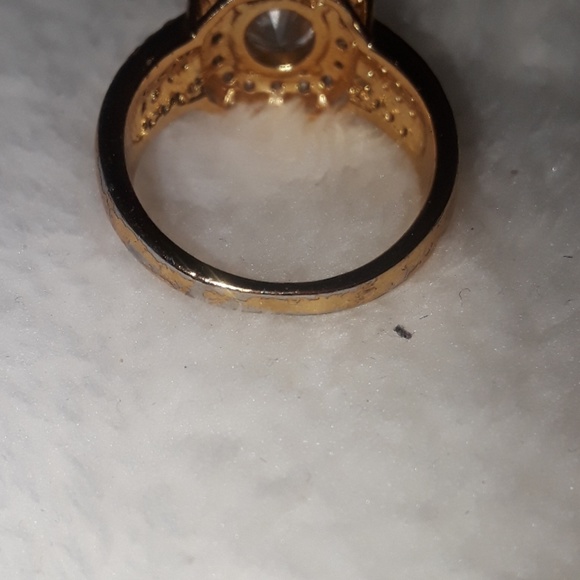 Gold plated Ring - Picture 8 of 8